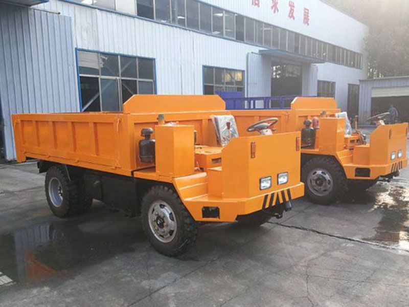 礦用運(yùn)輸車10噸