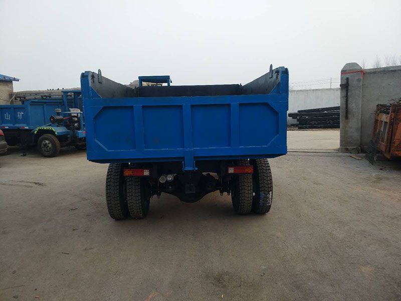 10噸礦用運(yùn)輸車