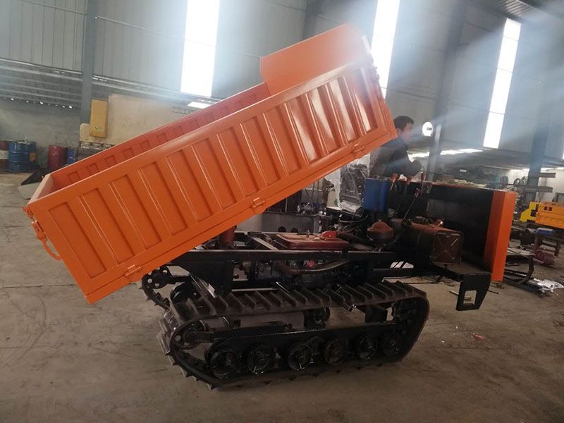 履帶運(yùn)輸車