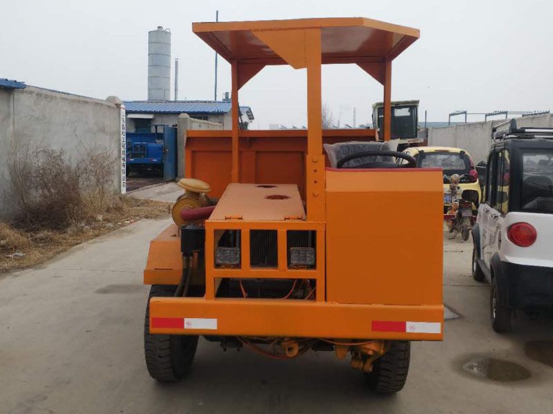 礦用運(yùn)輸車