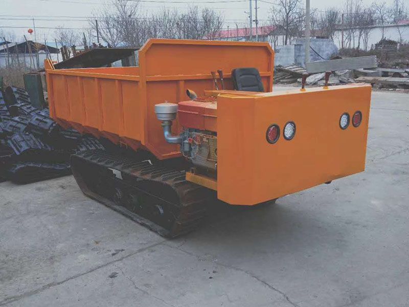 履帶運(yùn)輸車(chē)