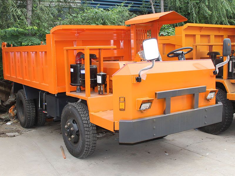 CSQ-5T礦用運(yùn)輸車