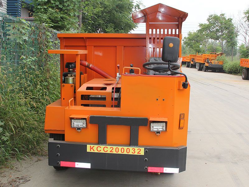 UQ-5T礦用運(yùn)輸車