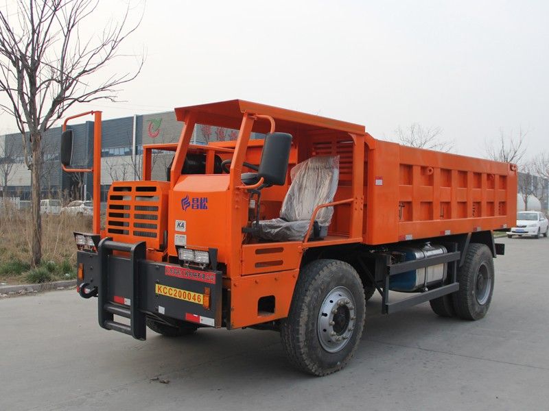 山東昌松UQ-20T礦用運(yùn)輸車(chē)